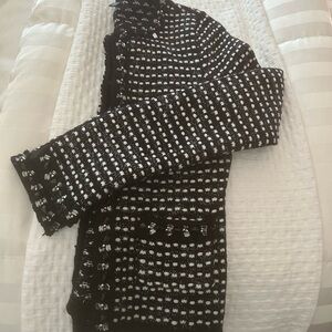 Beautiful lightly beaded & sequined knit cardigan - Whiter House, Black
Hot.